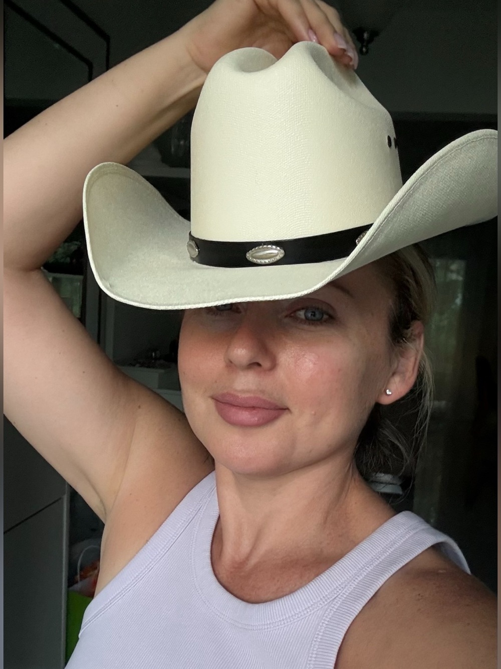 Classic Ivory Western Cowboy Hat with Black Band